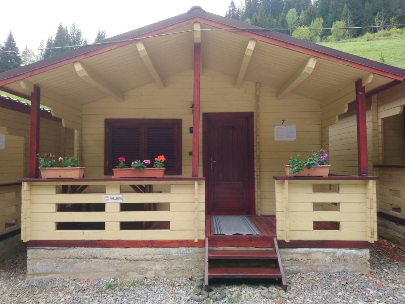 Hotel Casutele Likas Lacu Roșu Habitación foto