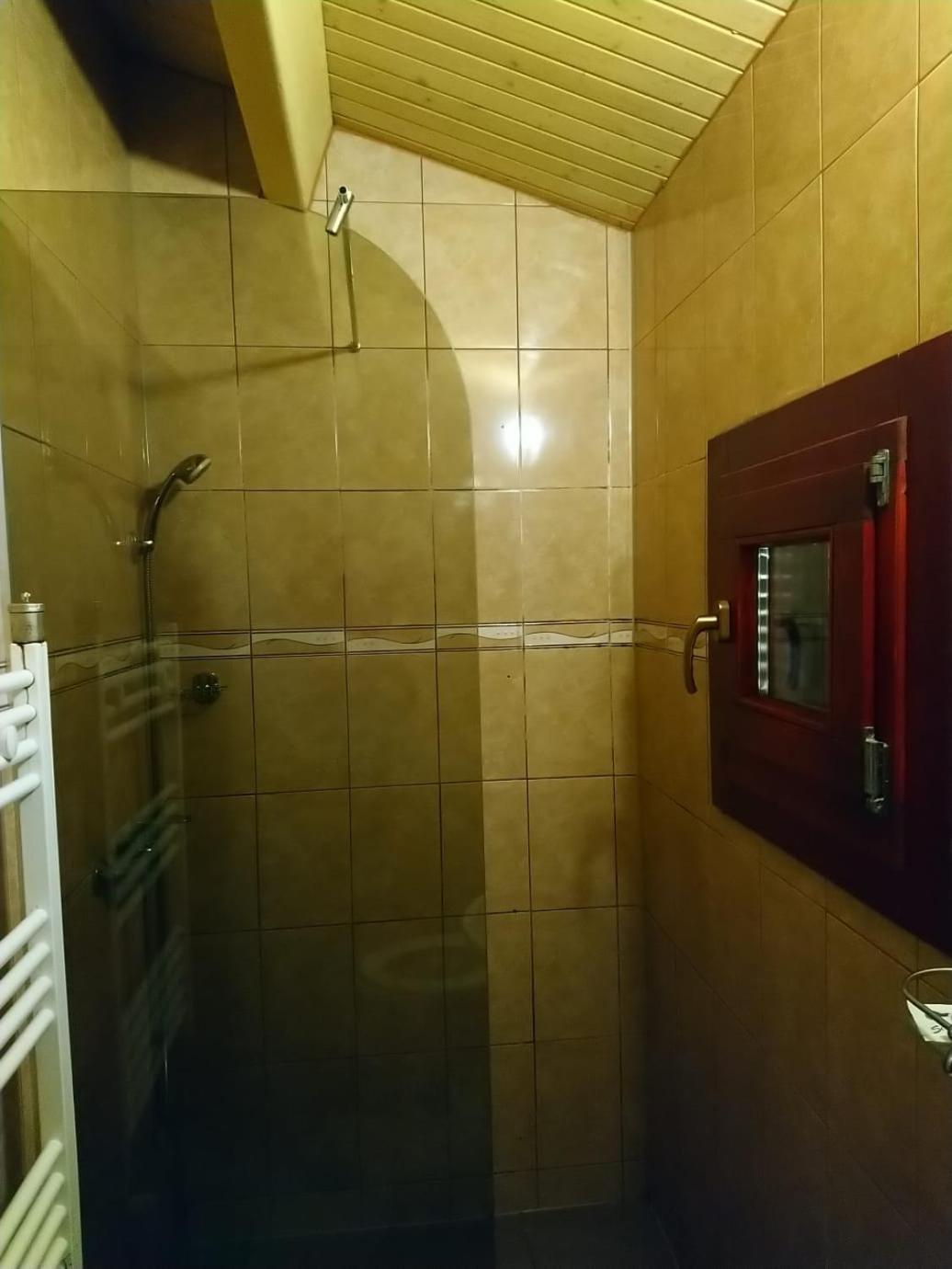 Hotel Casutele Likas Lacu Roșu Habitación foto