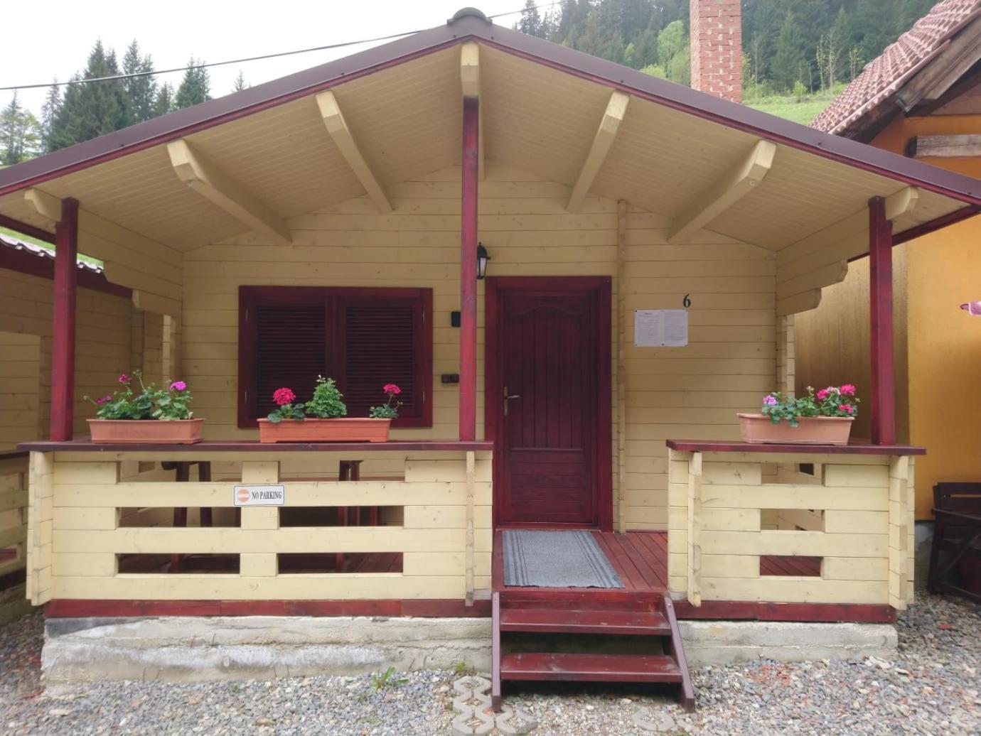 Hotel Casutele Likas Lacu Roșu Habitación foto