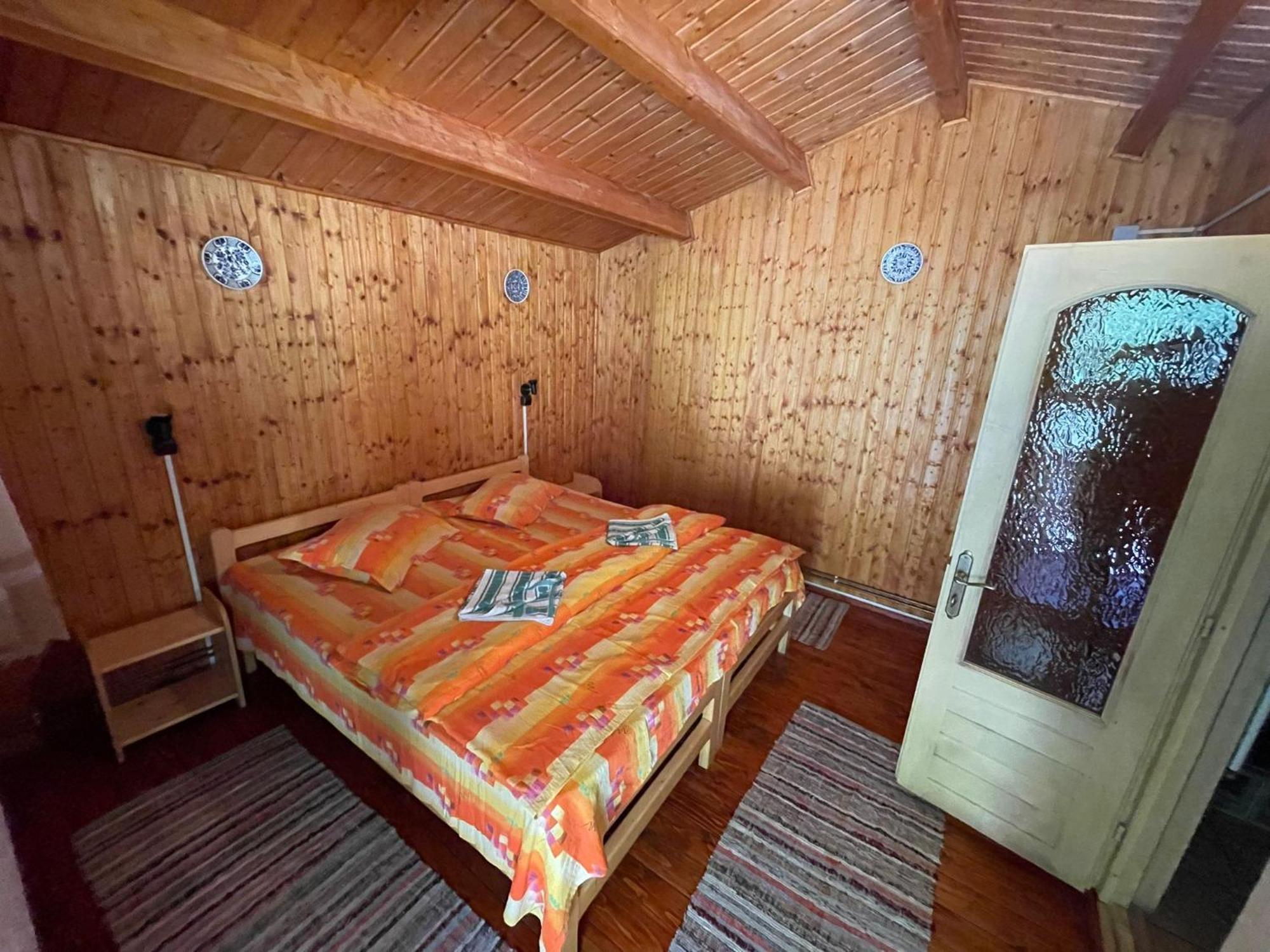 Hotel Casutele Likas Lacu Roșu Habitación foto